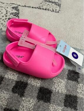 Cat & Jack Girls Size 6 Neon Pink Slip On Sandals NWT Velcro Back Summer Shoes